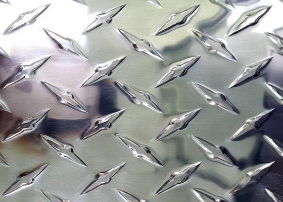 China Raised Diamond Aluminum Sheet / 5 Bar Tread Plate Aluminum Plate For Flooring supplier