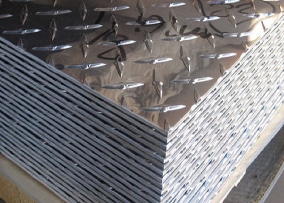 China 5052 5083 5754 Aluminum Checker Sheet / Aluminum Tread Plate For Trailer Decking Plate supplier