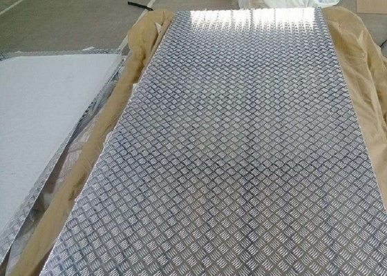 China RUIYI Aluminium Checker Plate 5052 5083 5754 H24 H34 4mm 6mm 8mm For Anti Slip Floor Deck supplier