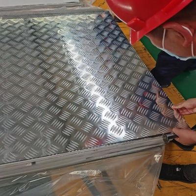 Mill Finish 3003 5052 Aluminum Diamond Plate 40 Brinell Hardness Customizable Length and Bar Height supplier
